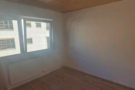 82m2 Wohnung - 800,00&nbsp;EUR Kaltmiete, ca.&nbsp; 82,00&nbsp;m&sup2; in Albstadt (PLZ: 72461) Gemarkung Onstmettingen