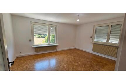 Helle Wohnung in ruhiger Lage - 780,00&nbsp;EUR Kaltmiete, ca.&nbsp; 65,00&nbsp;m&sup2; in Rottweil (PLZ: 78628)