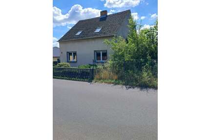 Haus zum Kaufen in Brieskow-Finkenheerd 165.000,00 € 140 m²