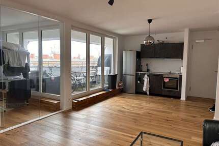 Wohnung zum Mieten in Berlin 2.399,00 € 118.45 m²