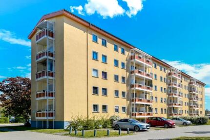 Familienwohnung mit Balkon in Zentrumsnähe - Hoyerswerda