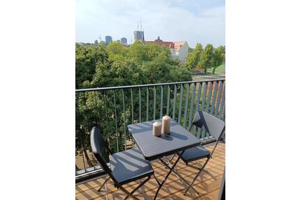 Helles, möbliertes Apartment mit tollem Ausblick in Friedrichshain - Berlin Friedrichshain-Kreuzberg