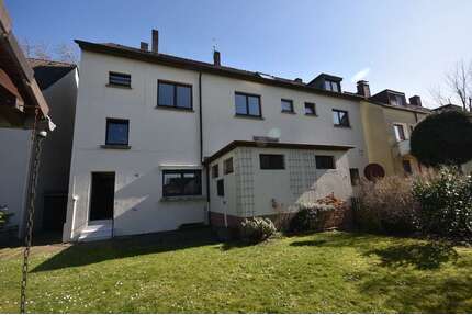 Haus zum Kaufen in Essen 450.000,00 € 248.5 m²