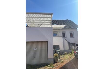Einfamilienhaus mit 6 Zimmer in 67756 Hinzweiler zu Vermieten