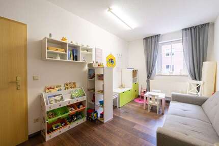 Wohnung zum Kaufen in Sonneberg 65.000,00 € 73 m²
