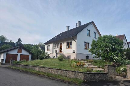 Einfamilienhaus in Top Lage ! - 399.000,00&nbsp;EUR Kaufpreis, ca.&nbsp; 128,00&nbsp;m&sup2; in Haigerloch (PLZ: 72401)
