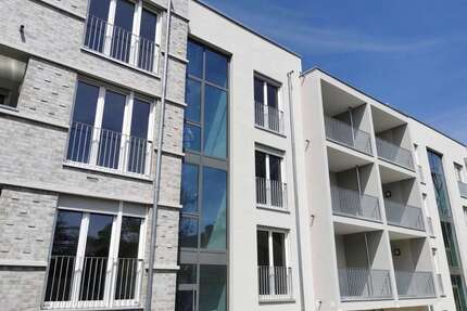 Wohnung zum Mieten in Hattersheim 1.300,00 € 95.92 m²