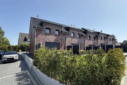 Haus zum Mieten in Stockelsdorf 1.890,00 € 105 m²
