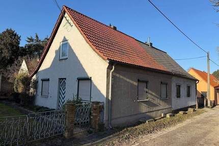 +++ Renovierungsbedürftige Doppelhaushälfte +++ - Weißenfels