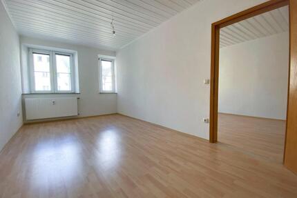 2,5-Zimmer-Wohnung im Altbau - NeustadtWN - Zentrumslage - Weiden in der Oberpfalz