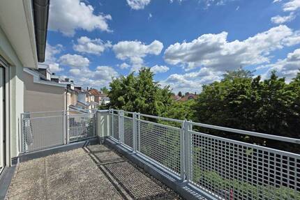 Dachterrassen-Traum in Alt-Taufkirchen **BEZUGSFREI**