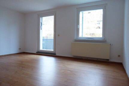 3 Zimmer mit Balkon im 1.Obergeschoß - Dessau-Roßlau West