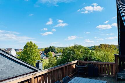 3-Zimmer-Dachgeschosswohnung mit Balkon in Lindlar-Linde