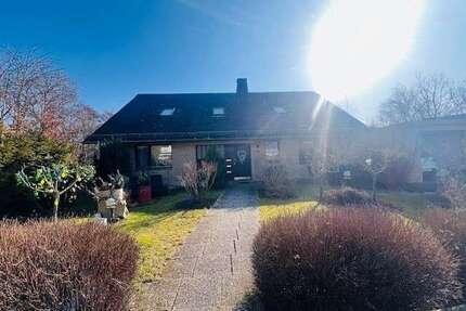 Haus zum Kaufen in Marsberg 349.000,00 € 285 m²