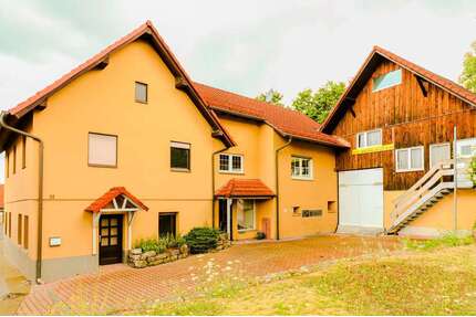 Haus zum Kaufen in Ermershausen 279.000,00 € 270 m²