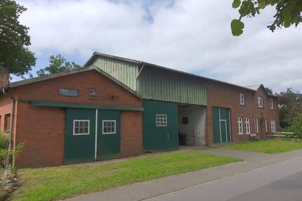 Wohnhaus mit Stallungen und historischer Schmiede - Windbergen