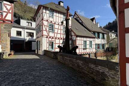 Haus zum Kaufen in Monreal 169.000,00 € 146 m²