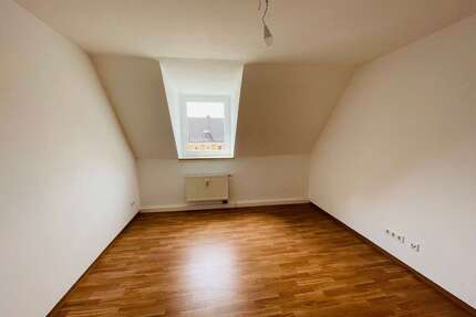 Wohnung zum Mieten in Altenstadt a.d.Waldnaab 468,67 € 69.95 m²