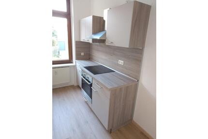 2 Raumwohnung nähe Krankenhaus , Einbauküche , Stellplatz - Plauen Altstadt