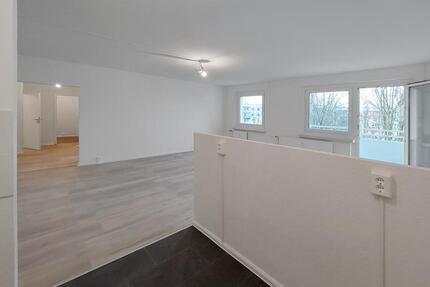 SELTENHEIT! 6-Zimmer-Wohnung in Chemnitz - Platz für die ganze Familie! 2 Bäder & 2 Balkone!