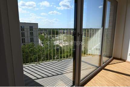 + Endetage mit Weitblick + Schnell in der Stadt, nah im Grünen + - Hamburg Neugraben-Fischbek