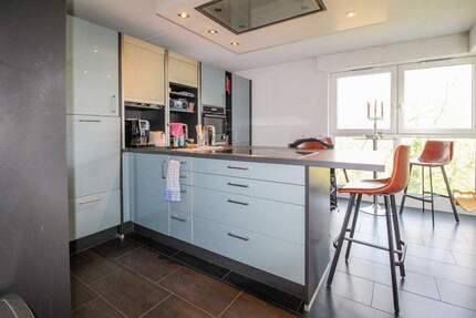 Charmante 3 Zimmer Maisonnettewohnung mit Dachterrasse und TG-Stellplatz in Bonn Heiderhof