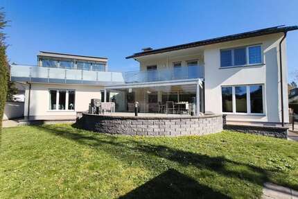 Haus zum Kaufen in Bad Homburg vor der Höhe Dornholzhausen 3.200.000,00 € 476 m² - Bad Homburg vor der Höhe / Dornholzhausen