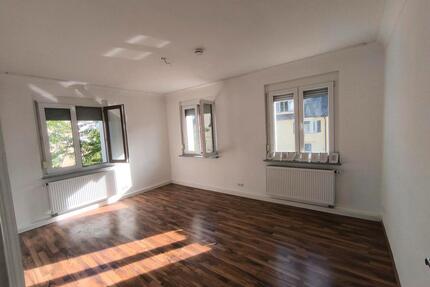 sehr helle 3 Zimmer Wohnung in einem 2 Familien Haus - Plochingen