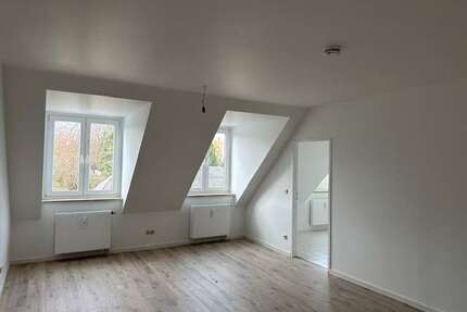 Wohnung zum Mieten in Chemnitz 325,00 € 59.12 m²