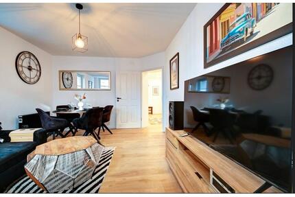 Kernsanierte 2,5 Zimmer Wohnung mit Terrasse in Stuttgart-Ost
