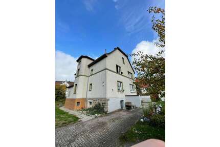 Haus zum Kaufen in Warburg 327.500,00 € 240 m²