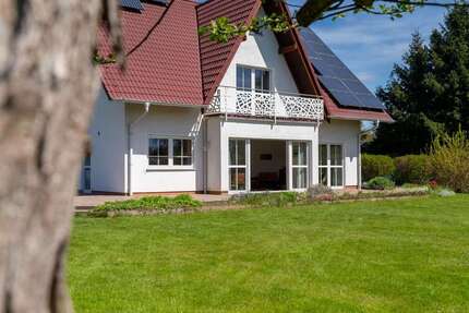 Haus zum Kaufen in Brieselang 739.000,00 € 192.46 m²