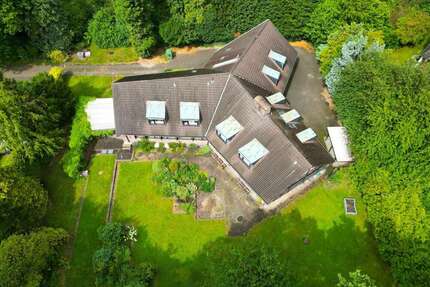 Haus zum Kaufen in Hamburg 2.250.000,00 € 536 m²