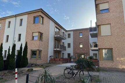 Moderne 3-Zimmer-Erdgeschosswohnung mit Terrasse in GarbsenBerenbostel