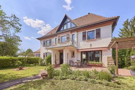 Haus zum Kaufen in Bickenbach 1.075.000,00 € 220 m²