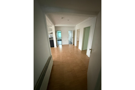 3-Zimmer-Dachgeschosswohnung in Hofheim [HMR-O10E05] [HMR-O10E05] - Hofheim am Taunus