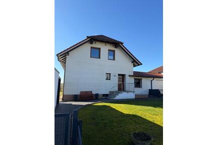 Einfamilienhaus - 397.000,00&nbsp;EUR Kaufpreis, ca.&nbsp; 240,00&nbsp;m&sup2; in Moringen (PLZ: 37186)