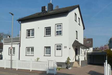 Haus zum Kaufen in Hattersheim am Main 730.000,00 € 212 m²