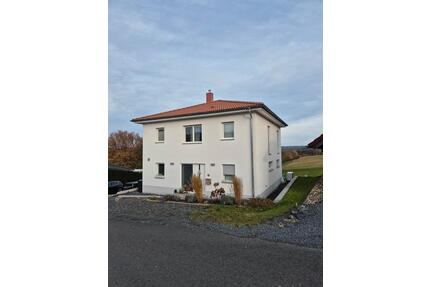 Stadtvilla in ruhiger Ortsrandlage. Provisionsfrei! - Helmenzen