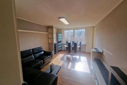 Teil-möbilierte 3 Zimmerwohnung in GarbsenBerenbostel - Hannover Döhren-Wülfel