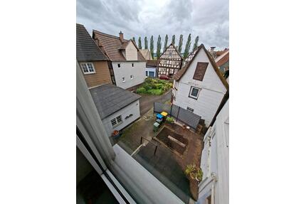 Charmantes Fachwerkhaus mit Innenhof, zwei Garagen und viel Poten - Stadtallendorf
