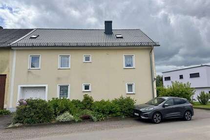 Haus zum Kaufen in Oberöfflingen 210.000,00 € 140 m²