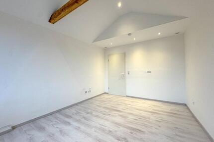 Moderne 3-Zimmer-Wohnung mit Dachterrasse! Ideal als 3er-WG, perfekt für MHH-Studenten - Hannover Buchholz-Kleefeld