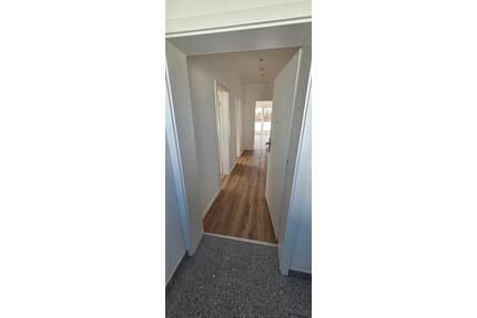 Erstbezug Helle 2-Zimmer Dachgeschosswohnung mit Balkon Mörfelden - Mörfelden-Walldorf