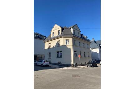 Günstige DG 2-Zimmer mit Laminat in guter Lage! - Falkenstein/Vogtland