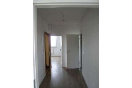 Wohnung zum Mieten in Halle 410,00 € 55.8 m²