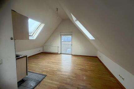 Charmante Dachgeschosswohnung in zentraler Lage von Gummersbach-Dieringhausen ab 01.04.2026 zu vermieten