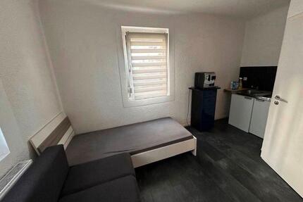 1 Zimmer Apartment in Leonberg - 750,00&nbsp;EUR Kaltmiete, ca.&nbsp; 18,00&nbsp;m&sup2; in Leonberg (PLZ: 71229)