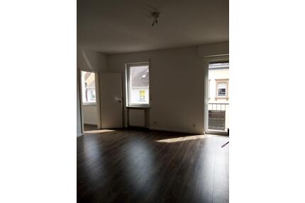 2 Zimmer-Wohnung für Studierende in Sbr. Scheidt, Uninähe - Saarbrücken