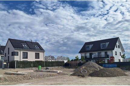 PROVISIONSFREI - TOLLES BAUGRUNDSTÜCK FÜR EFH MIT DOPPELGARAGE - IN BESTLAGE - NEUFAHRN (S1) -